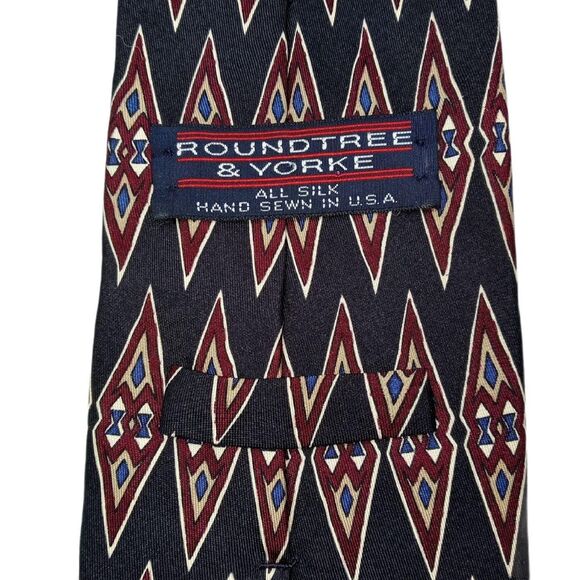 ROUNDTREE & YORKE Black & Burgundy Silk Tie Necktie Diamond 4 X 58 - Picture 3 of 4